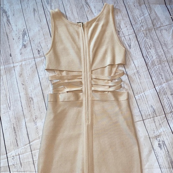 Bebe nude cut out bandage dress size M - Picture 5 of 7